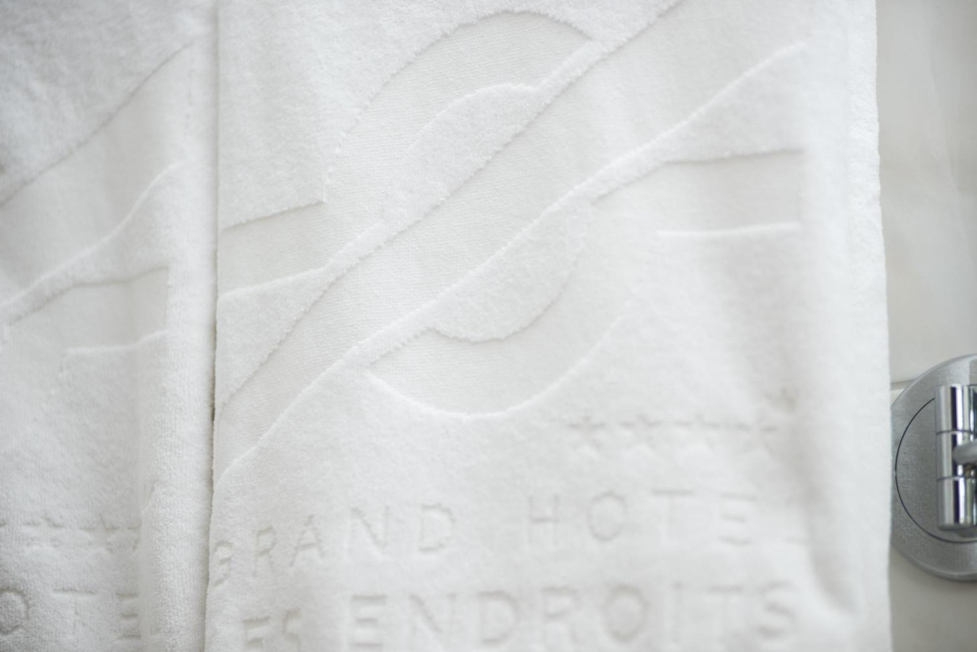 Grand Hotel Les Endroits La Chaux De Fonds Exterior foto