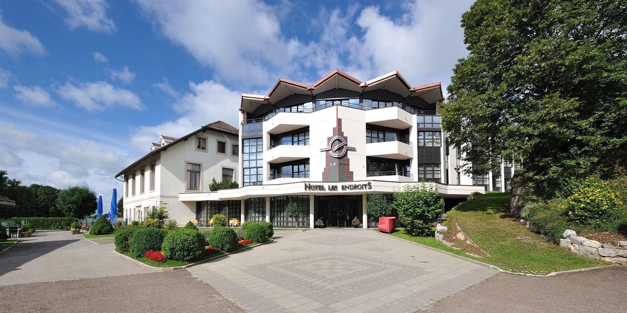 Grand Hotel Les Endroits La Chaux De Fonds Exterior foto